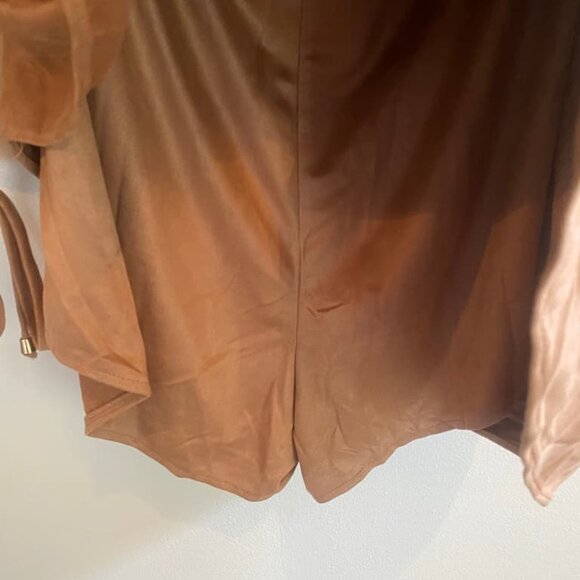 Sabo Luxe NWT Aliya Overlay Playsuit Romper Off the Shoulder Faux Suede Large - Picture 4 of 8